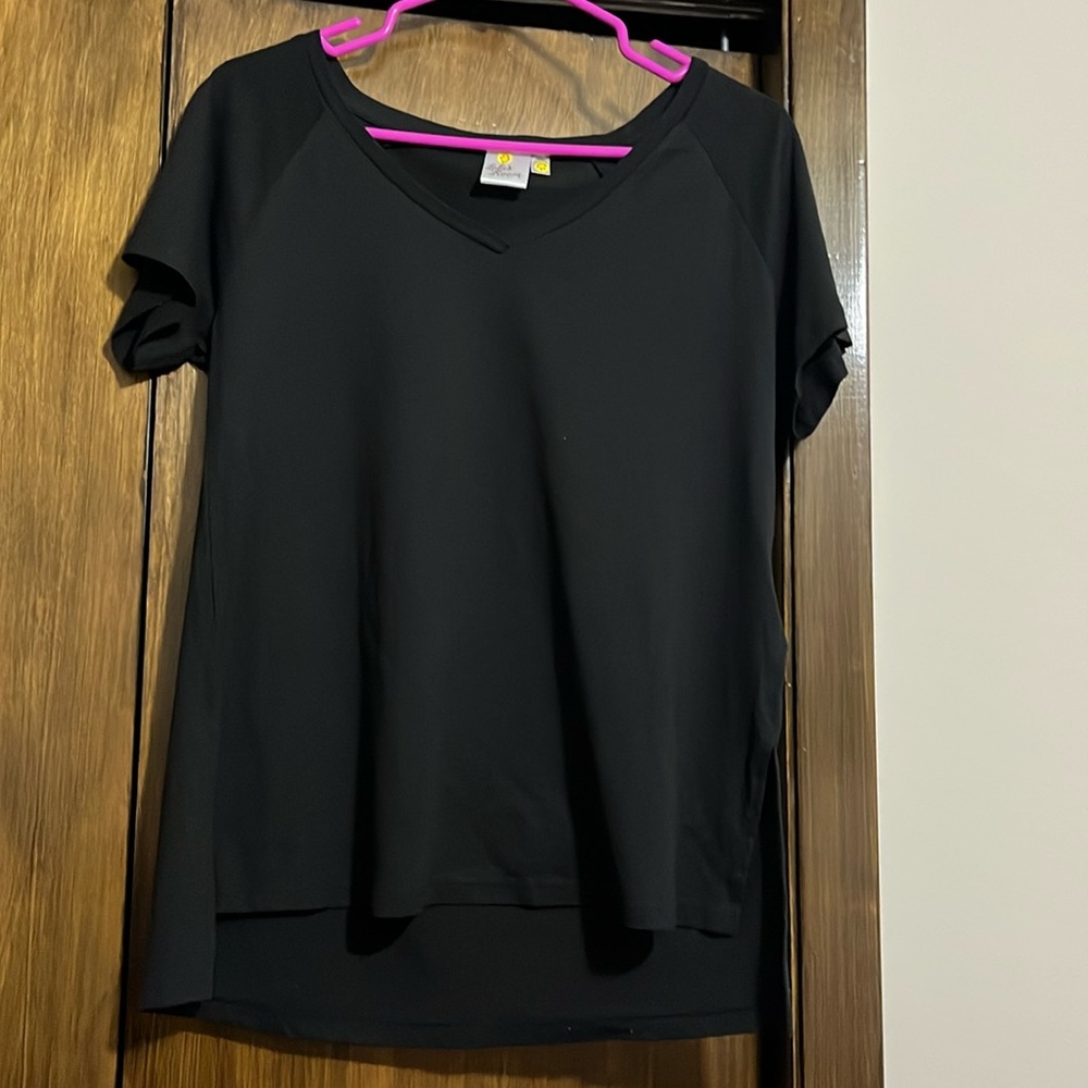 Lola’s Room long black t-shirt